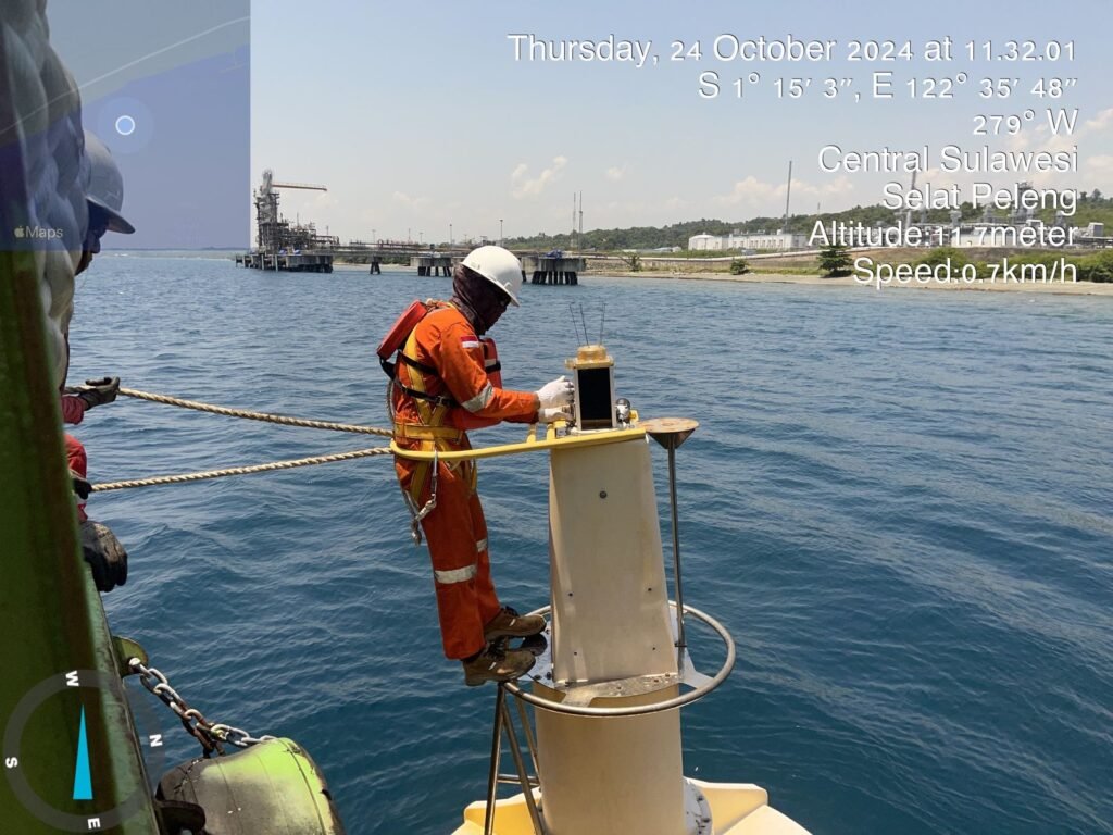 BUOY MAINTENANCE PAU